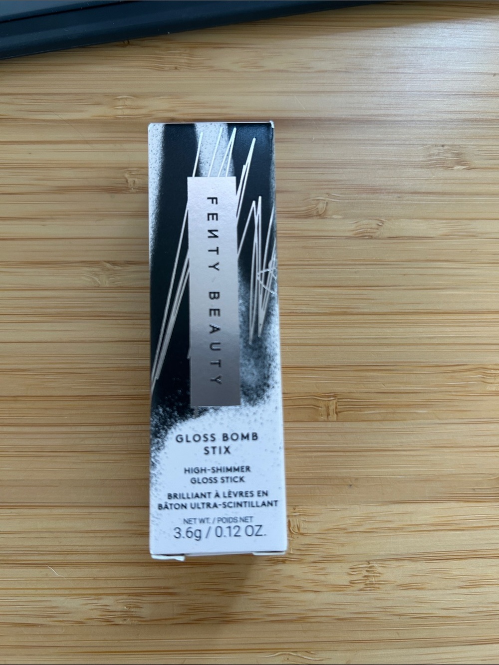 NWT FENTY BEAUTY Rihanna Gloss Bomb Stix High-Shimmer Gloss Stick Hot Chocolit - Picture 4 of 7